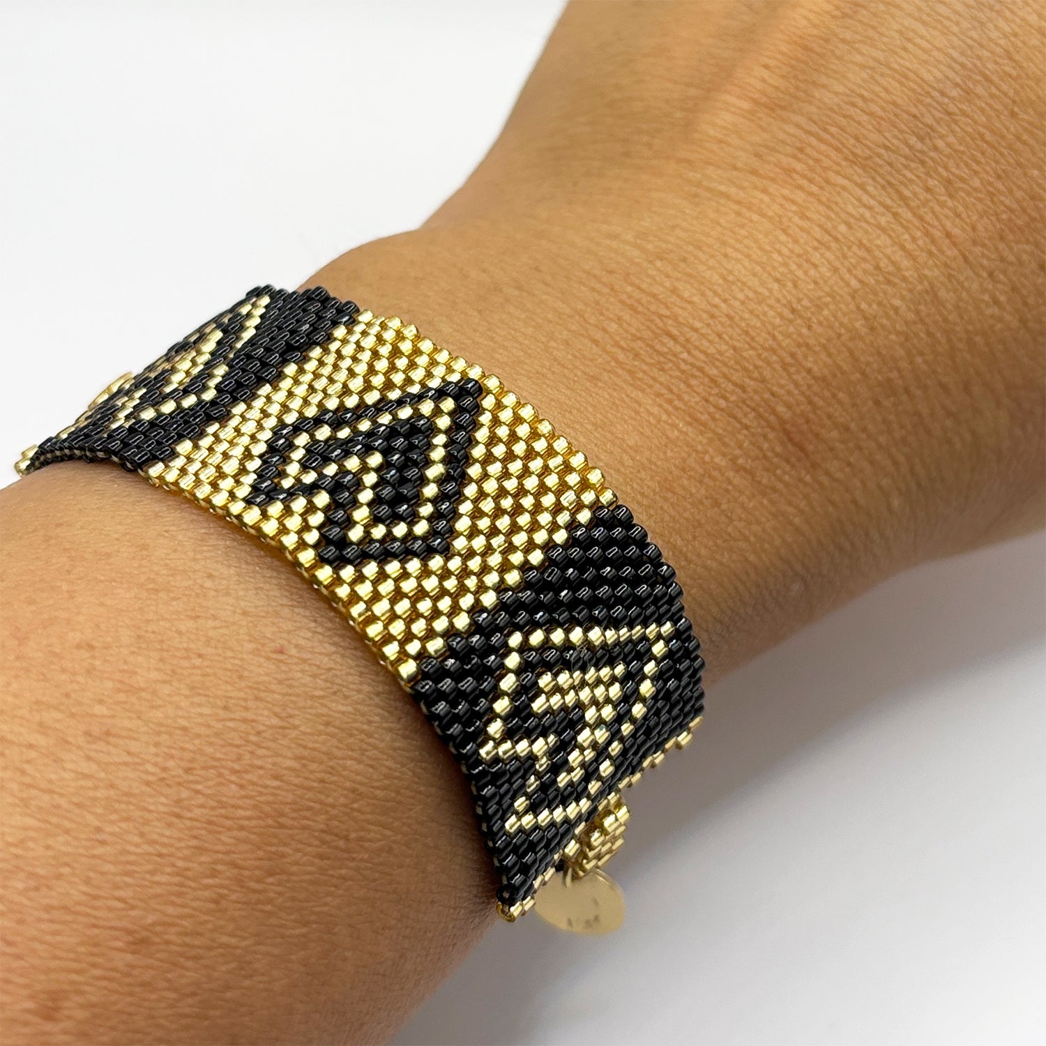 Herzblitz (Anhänger Gold 18K und Jet-Steinen)