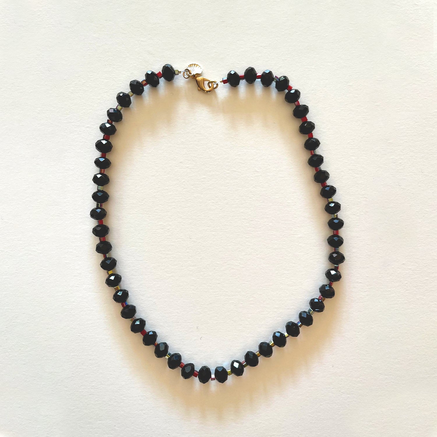 The black crystal necklace