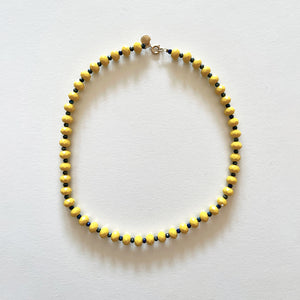 The yellow crystal necklace