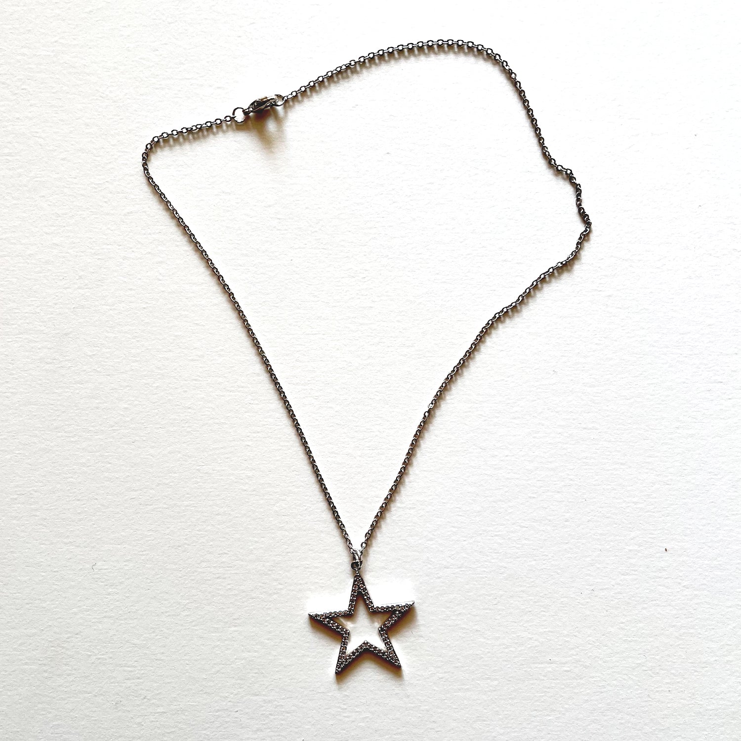 The silver star necklace