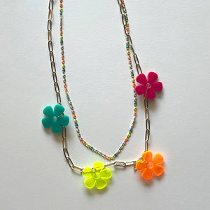 The multicolor flower necklace