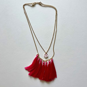 The pink fringes necklace