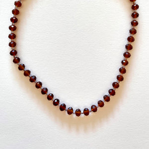 The brown crystal necklace