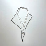 Load image into Gallery viewer, The Virgen del Valle and black necklace
