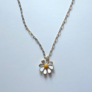 The Daisy necklace