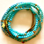 Load image into Gallery viewer, Crystal bracelets blue- 5 bracelets
