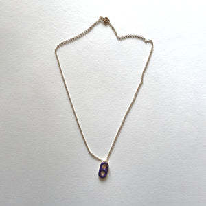 The violet pendant
