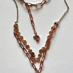Load image into Gallery viewer, The white stone and rosa gold necklace
