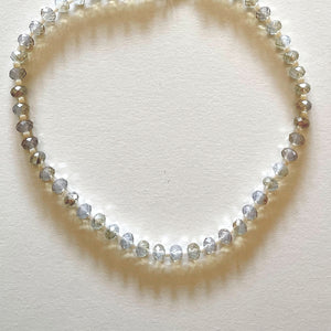 The white crystal necklace